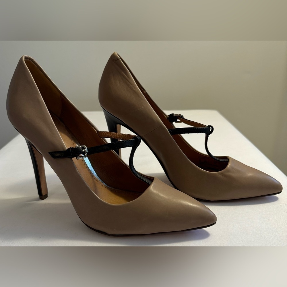 Coach Women’s Fulton T-Strap Leather Pumps Size 8M - Picture 3 of 9